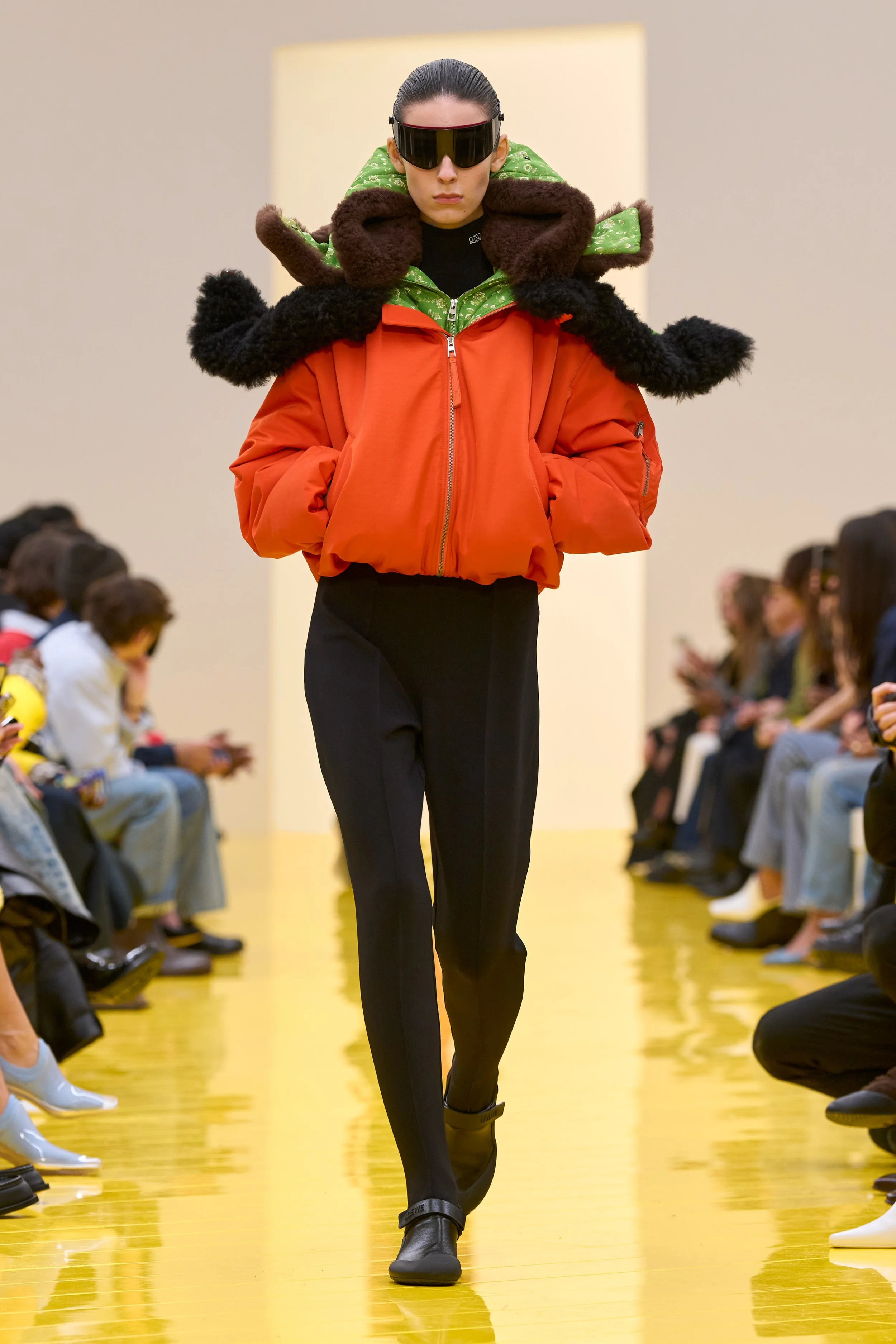 LOEWE FW26 - SHOW REPORT - BTB DIGITAL —